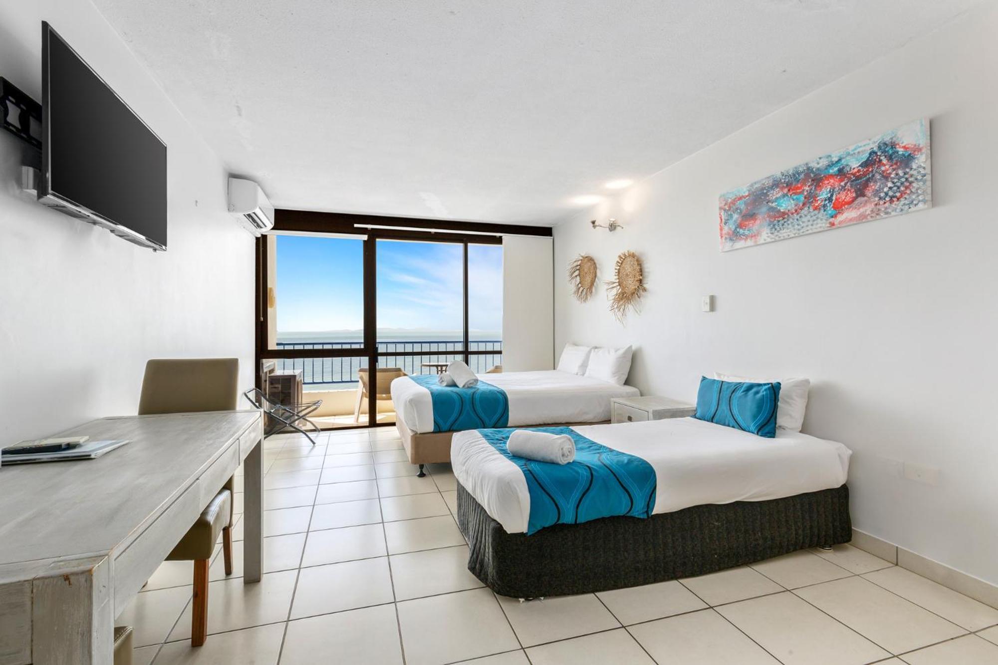 Bayview Tower Hotel Yeppoon Exterior photo