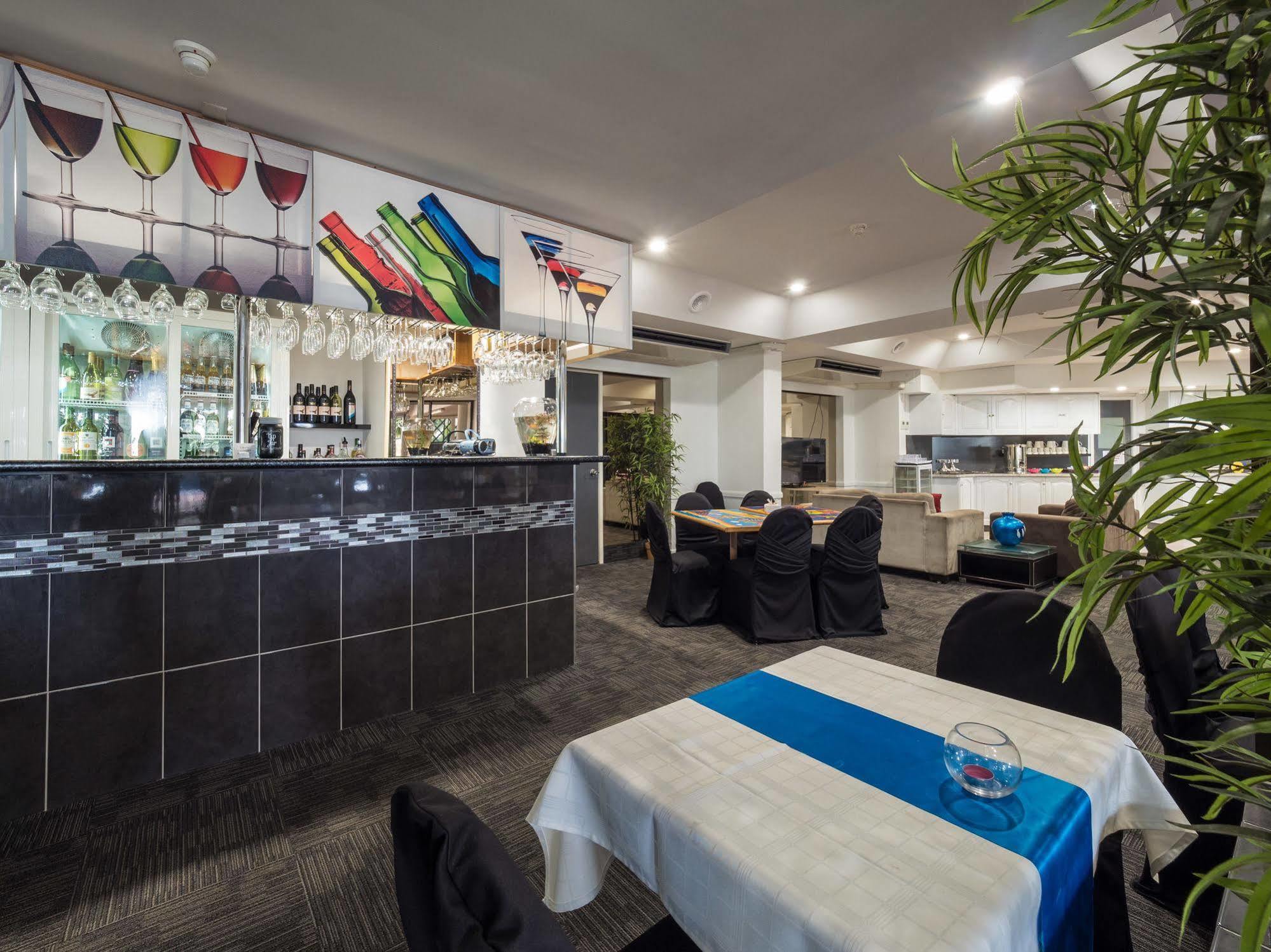 Bayview Tower Hotel Yeppoon Exterior photo